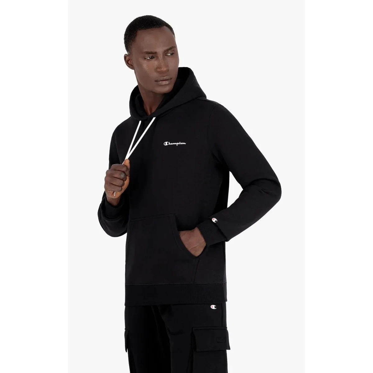 Champion Kapuzenpullover (gefütteter Baumwoll-Hoodie) American Classic Kleines Logo Schwarz Herren 3 Champion Kapuzenpullover (gefütteter Baumwoll-Hoodie) American Classic Kleines Logo Schwarz Herren