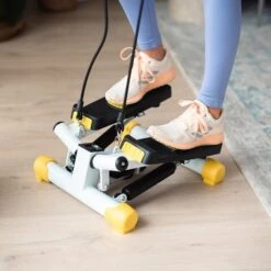 HMS Fitness Stepper (Dual-Way) Mit Expandern S3033 Weiss/gelb/schwarz -Tnt Champion Geschaft HMS Fitness Stepper S3033 17 22 105 10 600x600 1