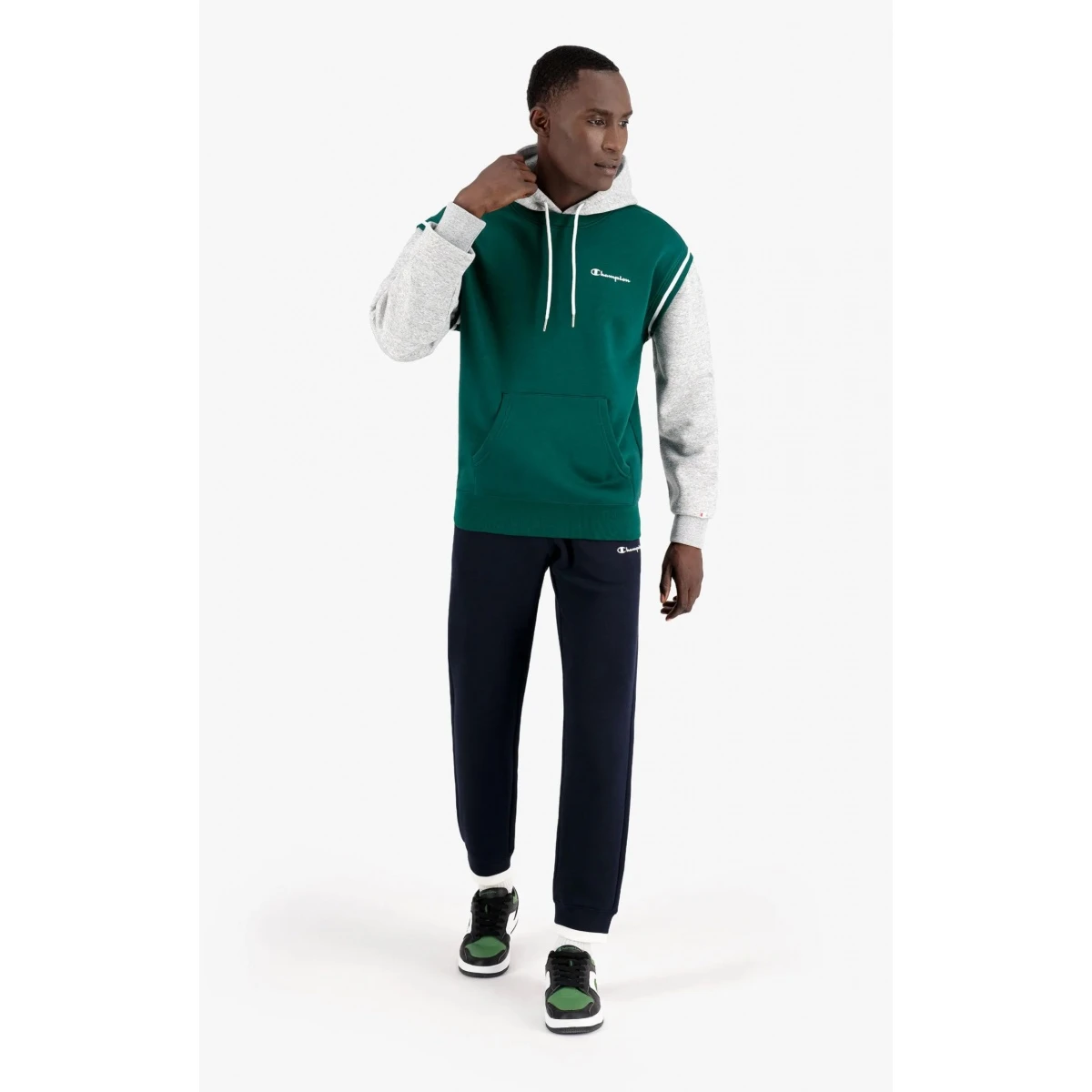 Champion Kapuzenpullover (Baumwoll-Hoodie) Kontrastfarben Mit Kleinem Logo 2021 Grün Herren 7 Champion Kapuzenpullover (Baumwoll-Hoodie) Kontrastfarben Mit Kleinem Logo 2021 Grün Herren – Bild 5